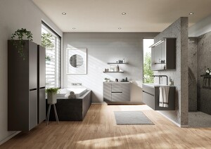 Stimmiges Bild, dass zum Entspannen einlädt. Die Schrankelemente in der ARTIS 937 Glasoptik fügen sich in der Farbe Titanio mit leichtem metallischem Schimmer ideal in das Bad ein und geben ihm einen zeitlosen Stil. Stimmiges Bild, dass zum Entspannen einlädt. Die Schrankelemente in der ARTIS 937 Glasoptik fügen sich in der Farbe Titanio mit leichtem metallischem Schimmer ideal in das Bad ein und geben ihm einen zeitlosen Stil.